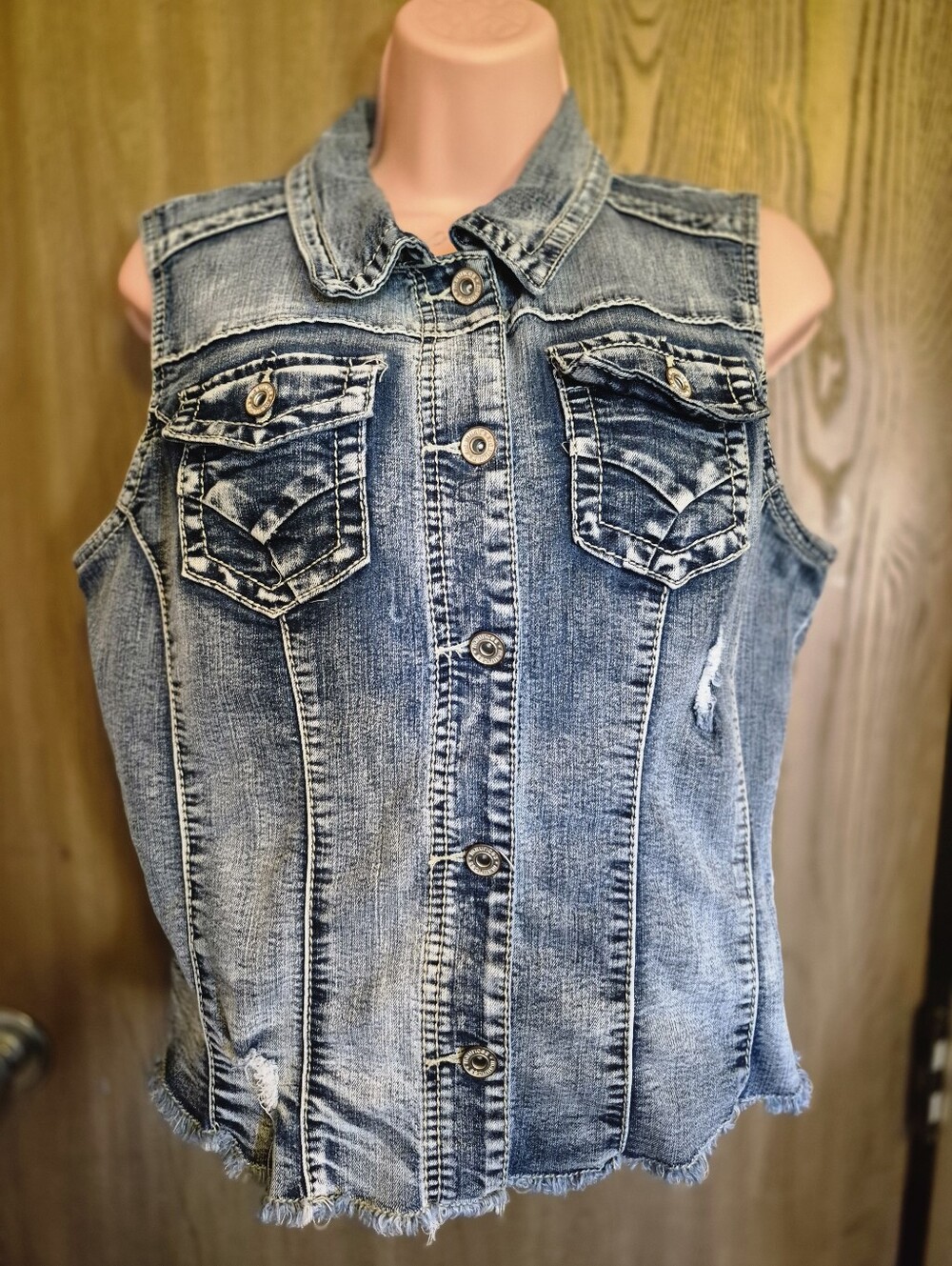 Maurices Blue raw hem denim jean vest Shirt Tank Women’s large Biker Boho